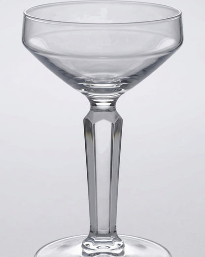 Xplvc Angular-Bowl Crystal Red Wine Glass Set of 4 Clear 16 oz - Detail view