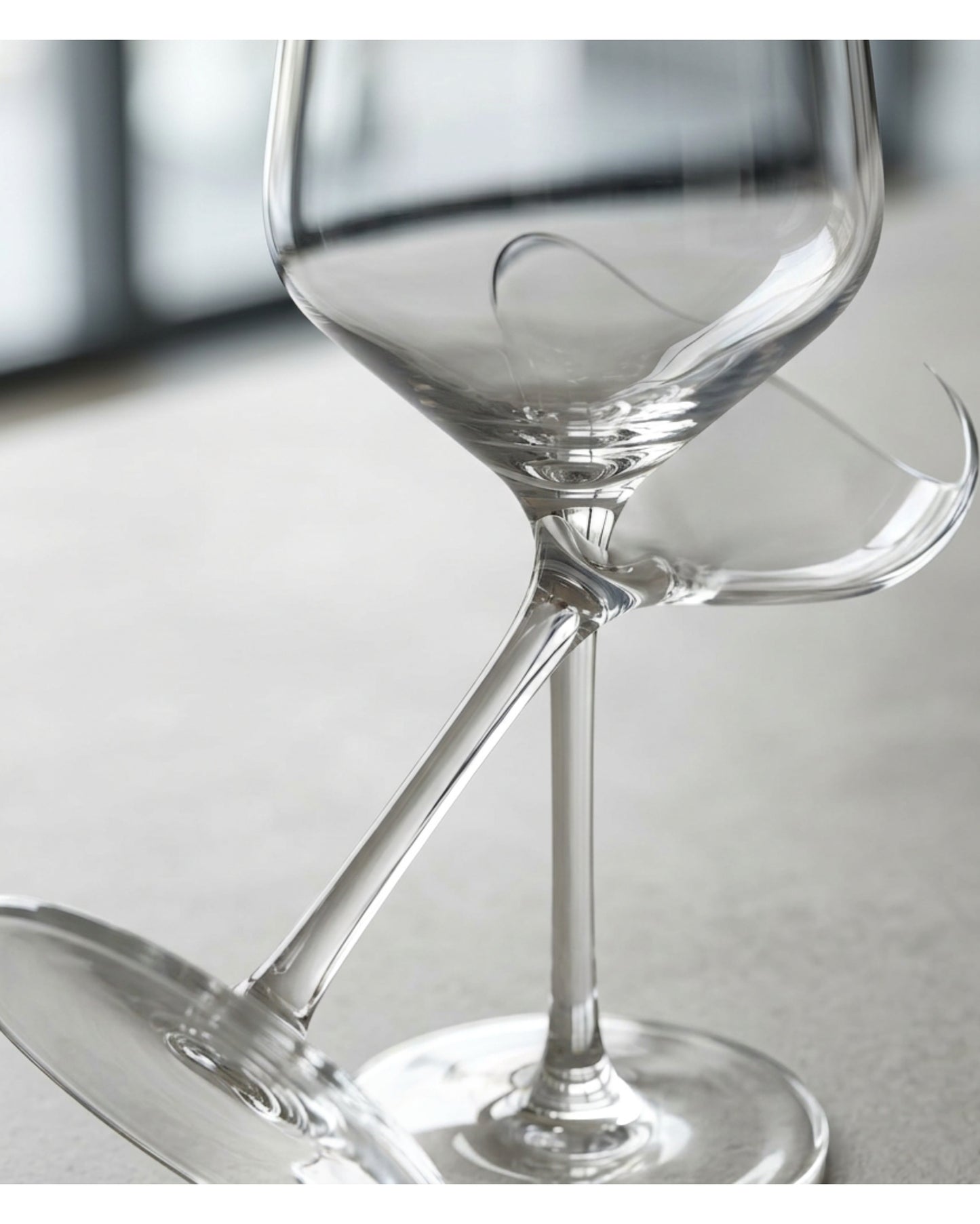 Xplvc Tall Tulip Crystal Red Wine Glass Set of 2 Clear 21 oz - Detail view