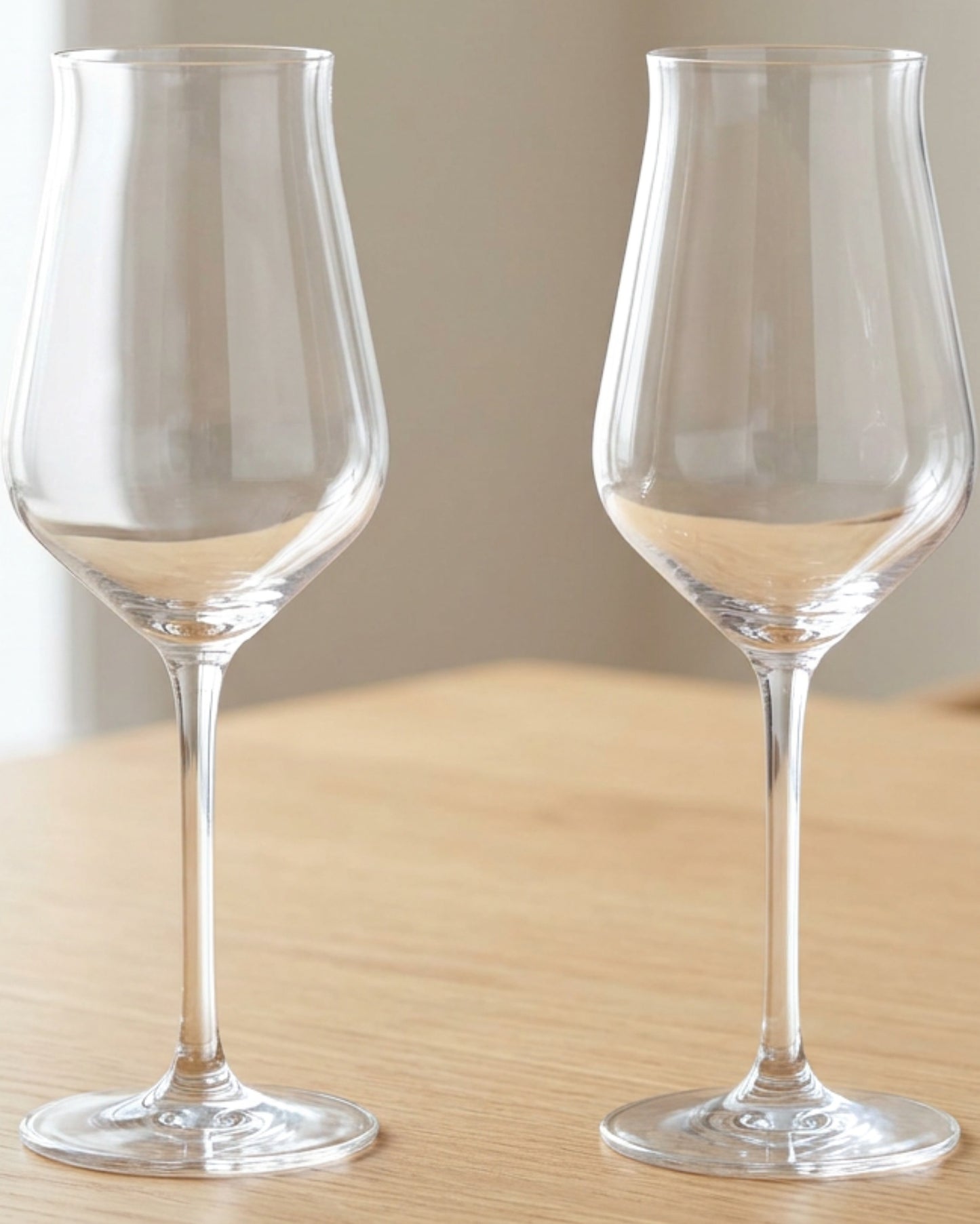 Xplvc Tall Tulip Crystal Red Wine Glass Set of 2 Clear 21 oz - Lifestyle view